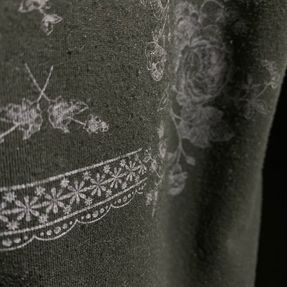 Women's black long sleeved shirt - Picture 3 of 4